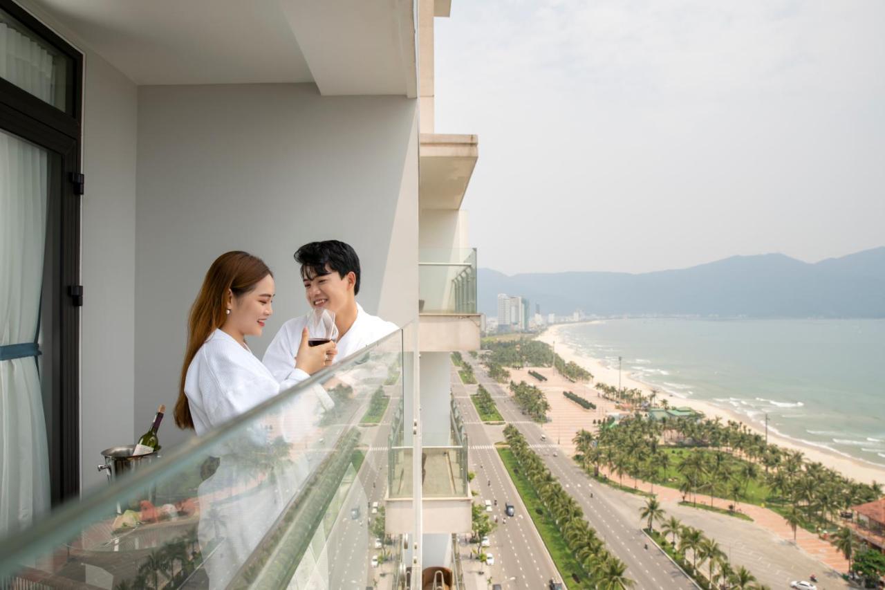 Canvas Danang Beach Hotel Kültér fotó