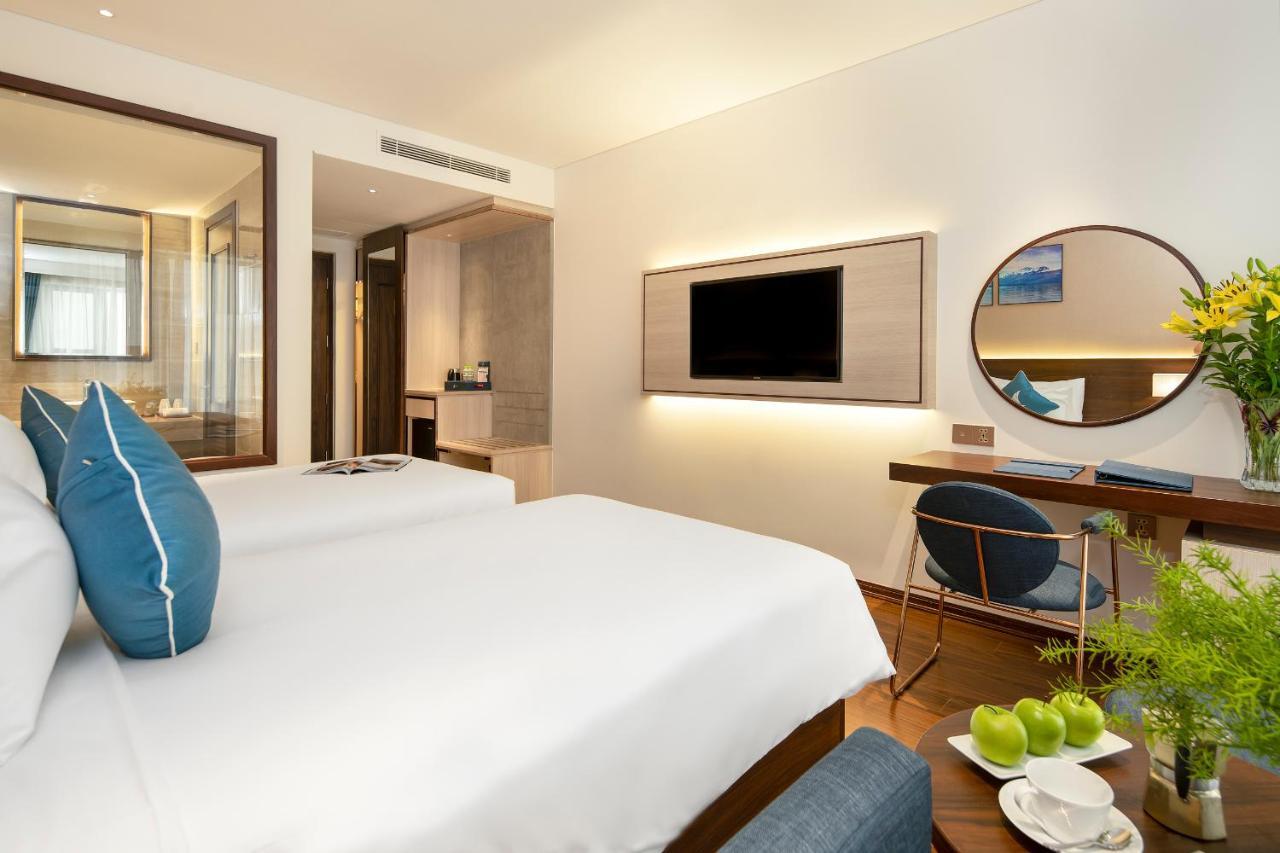 Canvas Danang Beach Hotel Kültér fotó