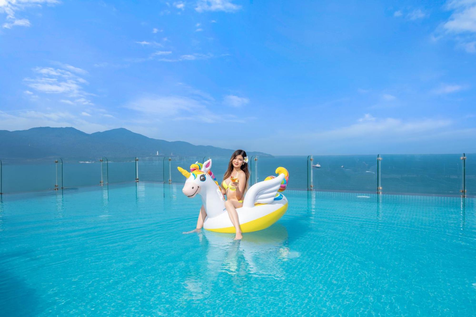 Canvas Danang Beach Hotel Kültér fotó